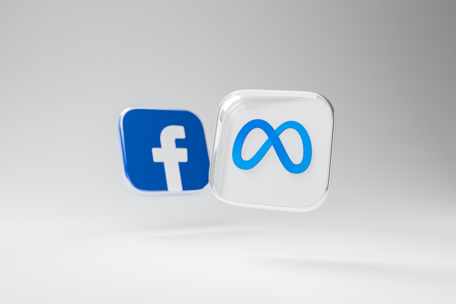 Facebook's transition to Meta — in 3D.
More 3D app icons like these are coming soon. You can find my 3D work in the collection called "3D Design".